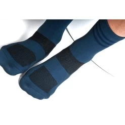 Fietssokken Blauw Ademend Met Compressieband En Anti Slip 8andCounting -Kleding Verkoop fietssokken blauw ademend met compressieband en anti slip 8andcounting 3