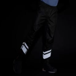 BTWIN Regenbroek Met Geïntegreerde Schoencovers Voor Op De Fiets 540 Dames Zwart -Kleding Verkoop regenbroek met geintegreerde schoencovers voor op de fiets 540 dames zwart 7