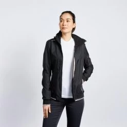Tribord Wind- En Waterdicht Zeiljack Voor Dames Sailing 100 Fluoroze -Kleding Verkoop water en winddicht zeiljack regenjack voor dames sailing 100 zwart 2